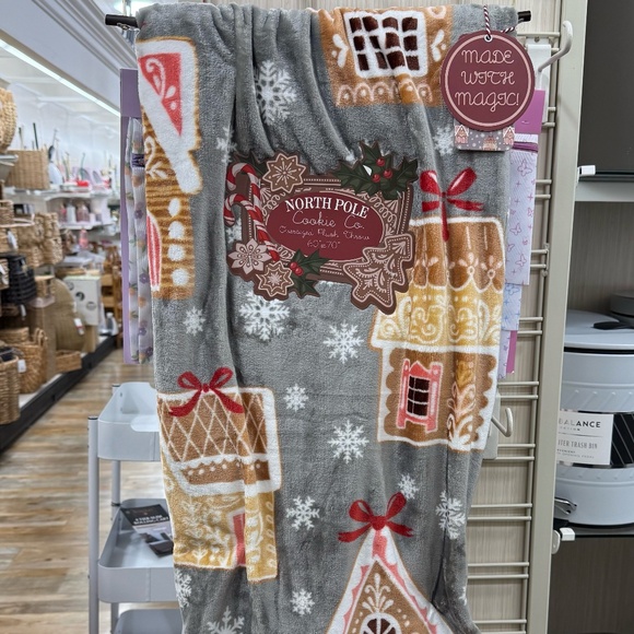 North Pole Cookie Co Gingerbread Oversized Gray Christmas Throw Blanket - Picture 1 of 5